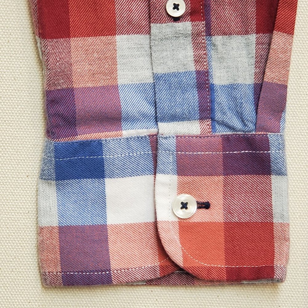 UNTUCKit Flannel Button Down L - Picture 5 of 6